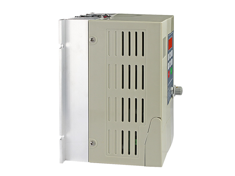 4000H通用變頻器，變頻器三相380V，變頻器廠家，電機變頻器